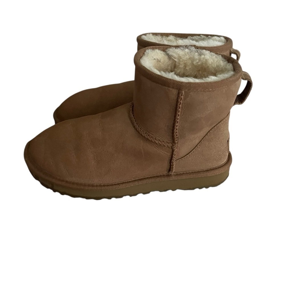 UGG Classic Mini II Women's Tan Boots Women Size 7 - Picture 8 of 12